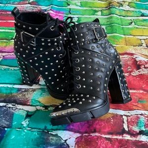 Gianni Bini studded leather boots